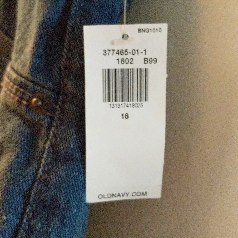 Old Navy Women's Blue Jeans - Picture 2 of 2